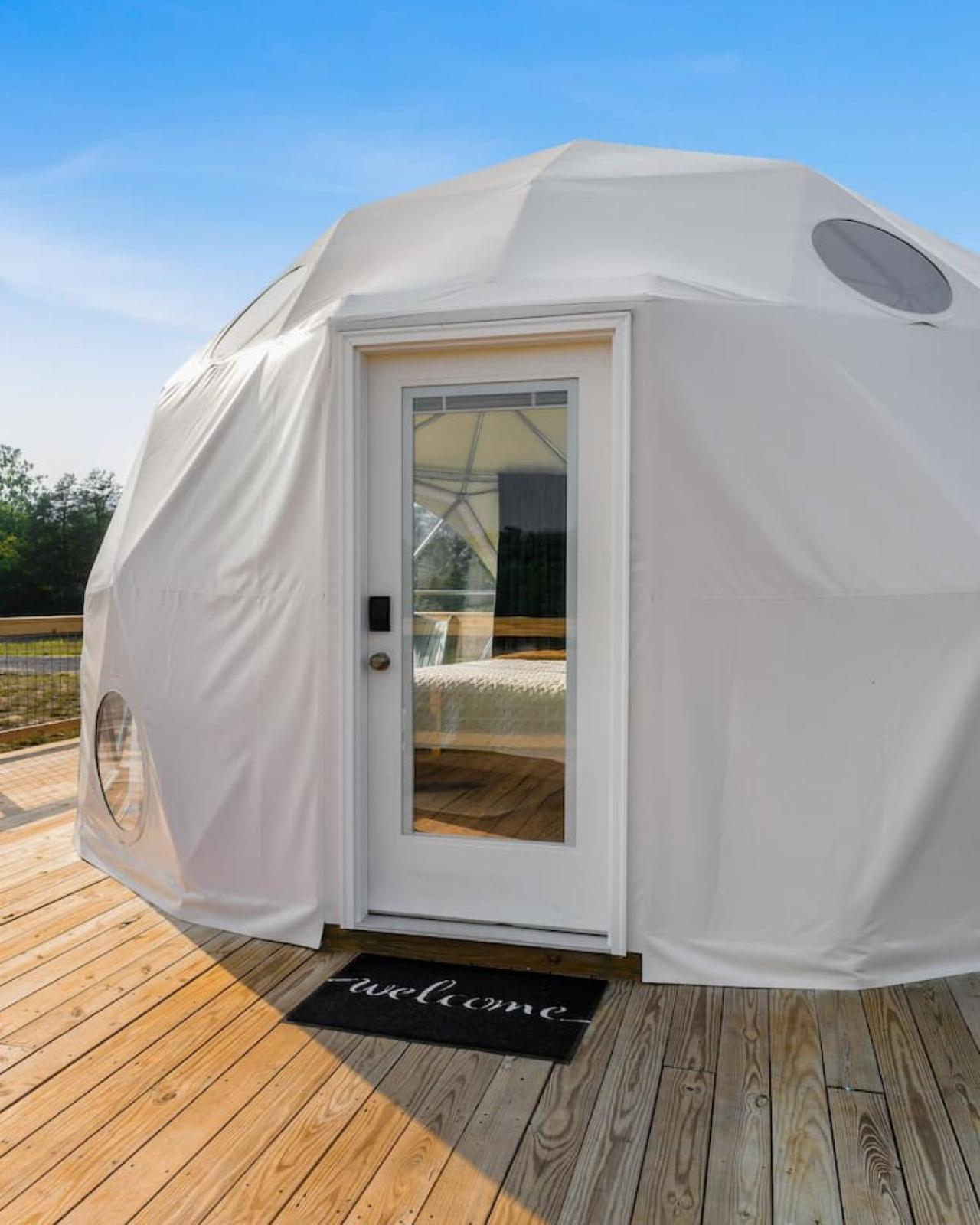 Гостьовий будинок Tranquil Dome At Faraway Camp Лурей Екстер'єр фото